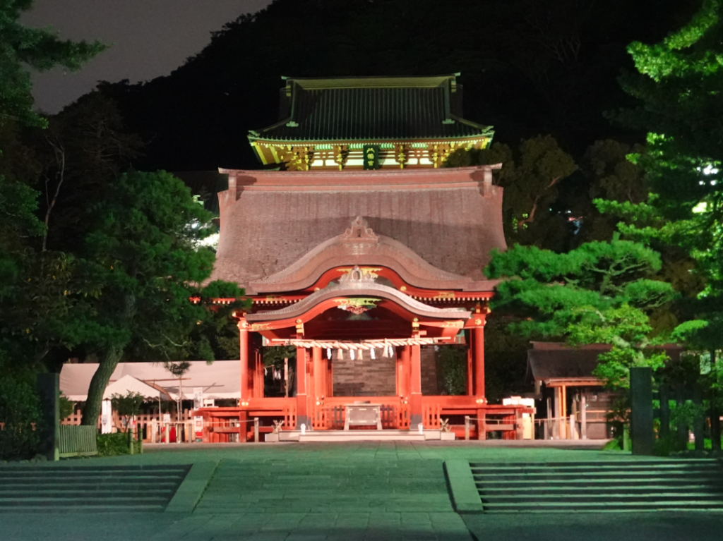 鎌倉　鶴岡八幡宮　夜