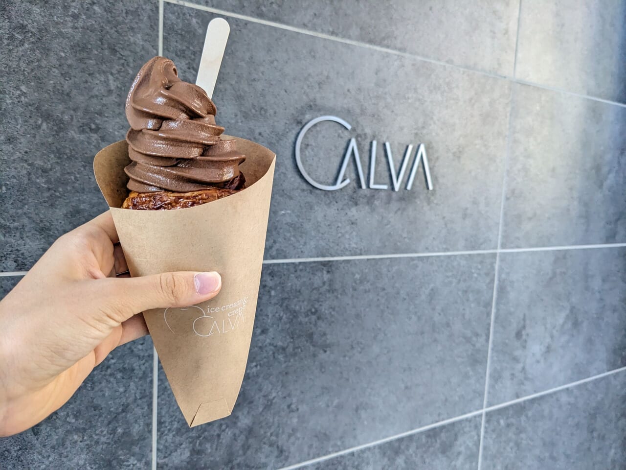 アイスクリーム＆クレープカルヴァのCALVEソフト””デリショコ